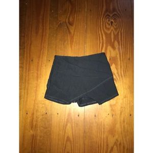 BUNDLE: American theards shorts❤️🖤